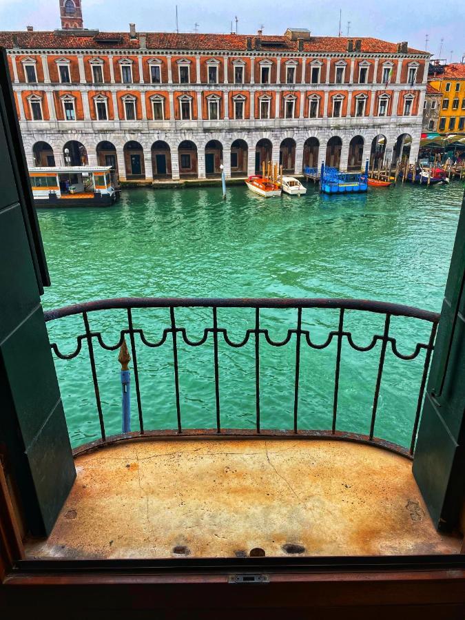 Locanda Leon Bianco On The Grand Canal Venesia Bagian luar foto